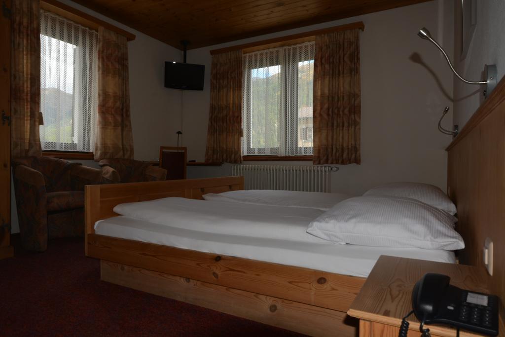Hotel Terminus Samedan Exterior foto